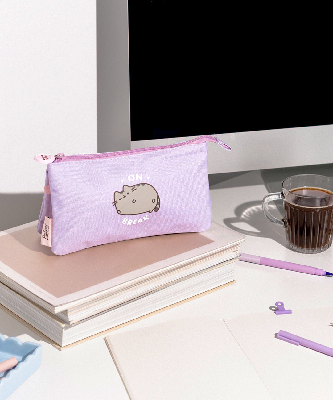 Pusheen On Break Accessory Case